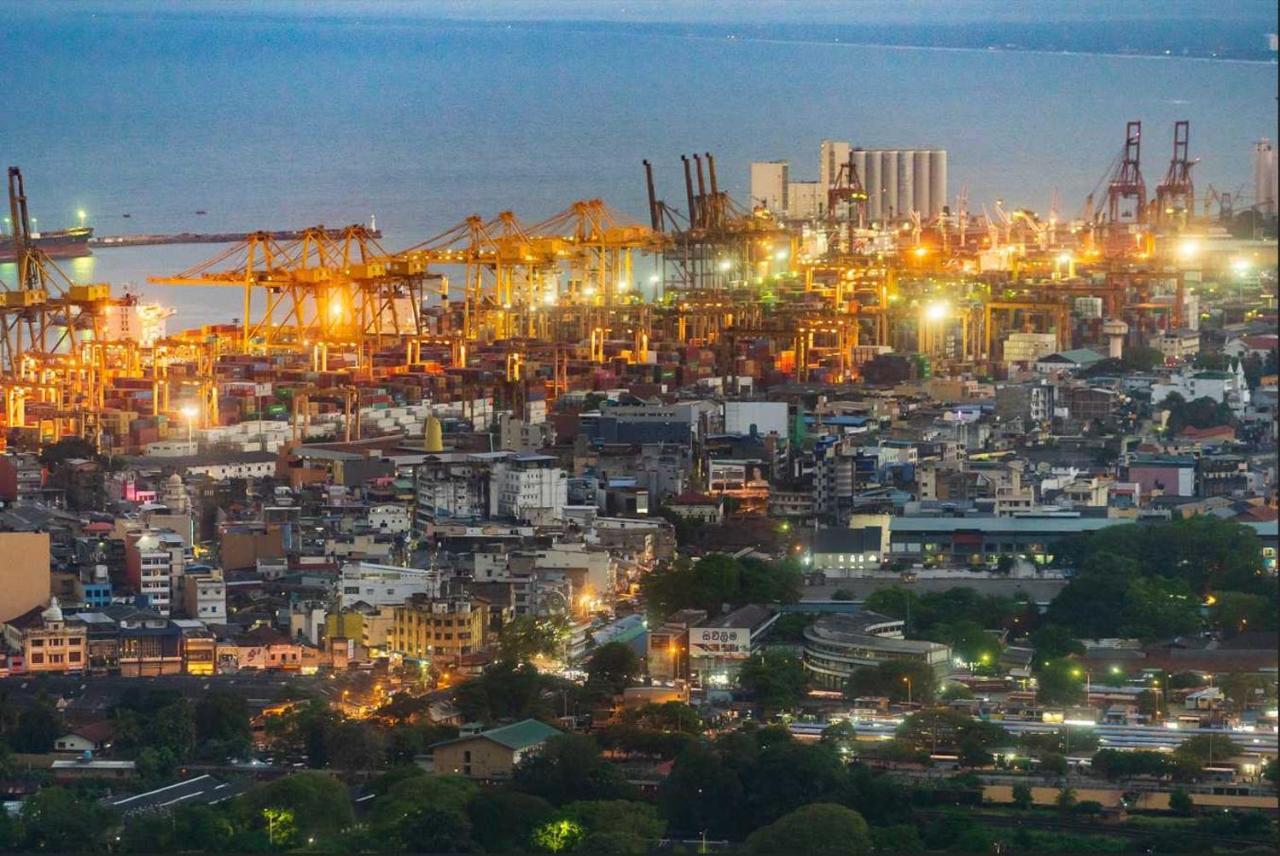 Luxury Sky Apartment Colombo Buitenkant foto